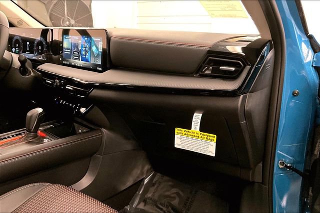 New 2026 Nissan Kicks SR w/ Cold Weather Package image 33