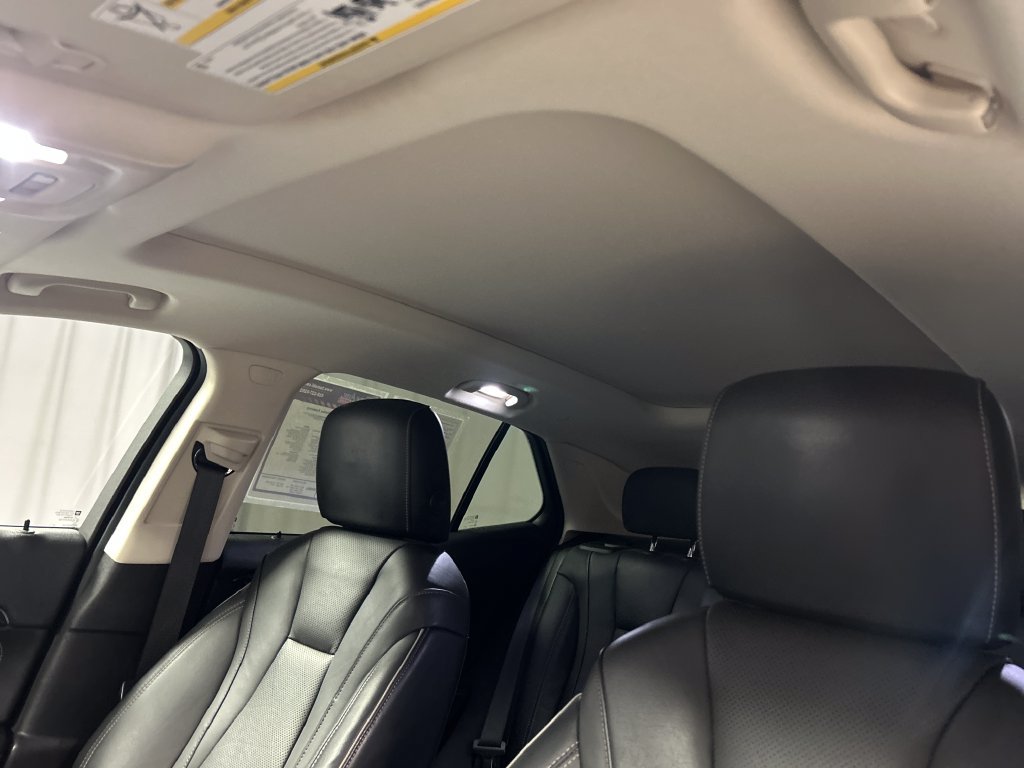 Used 2021 Buick Envision Essence w/ Technology Package I FWD image 23