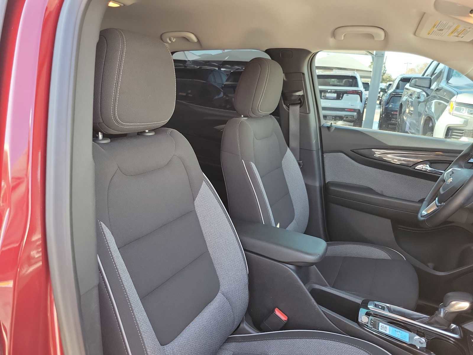 Used 2025 Chevrolet TrailBlazer LT w/ Convenience Package image 14