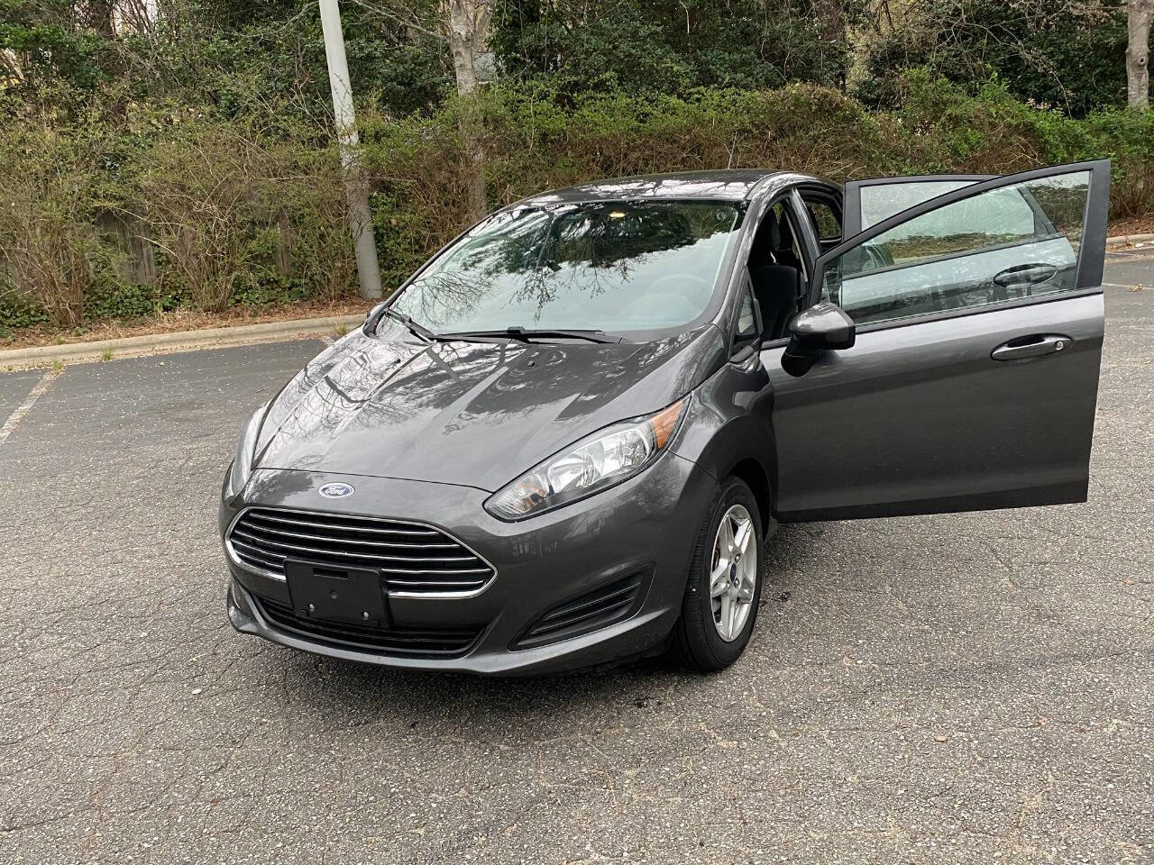 Used 2018 Ford Fiesta SE image 45