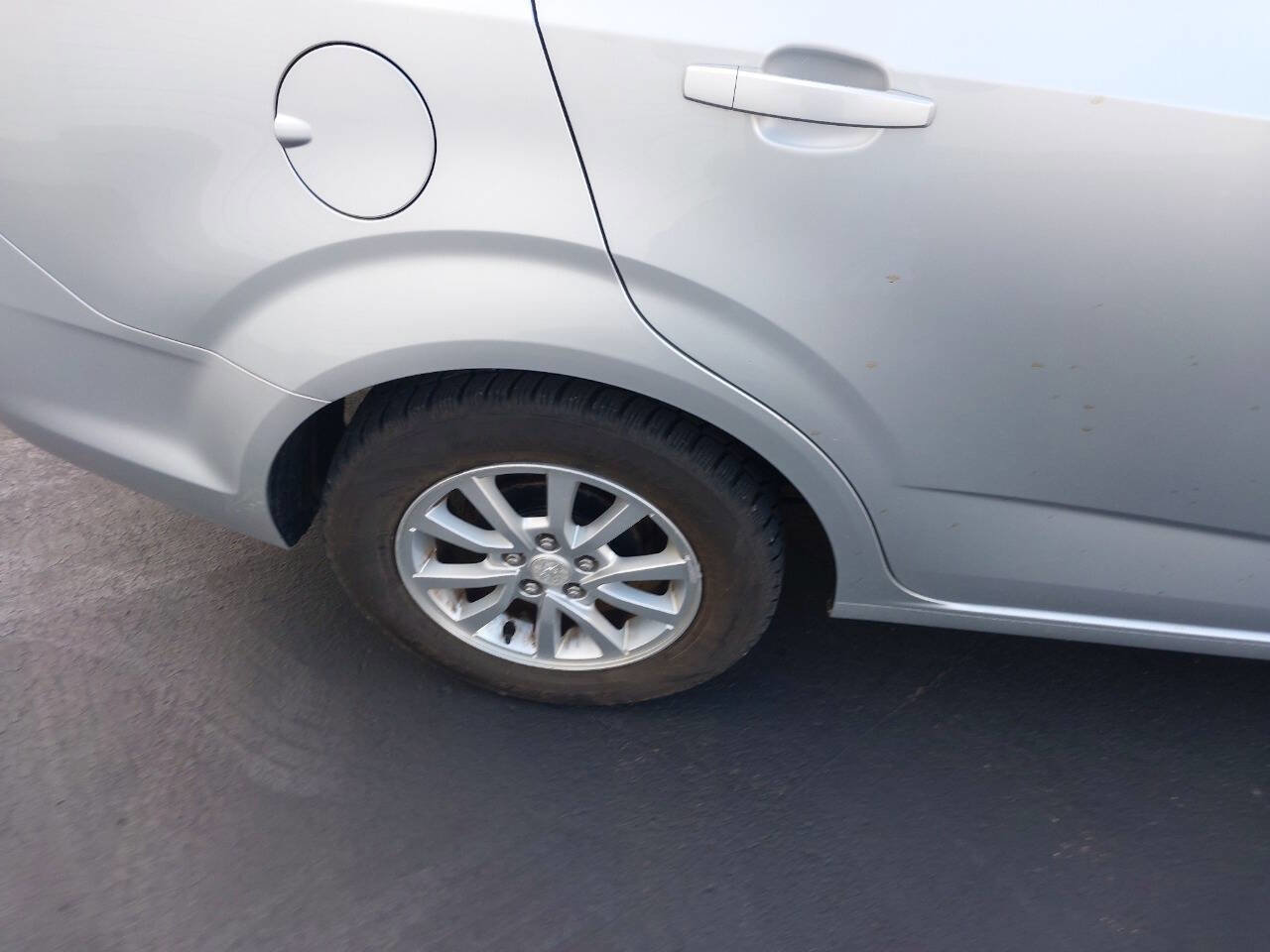 Used 2018 Chevrolet Sonic LT image 16