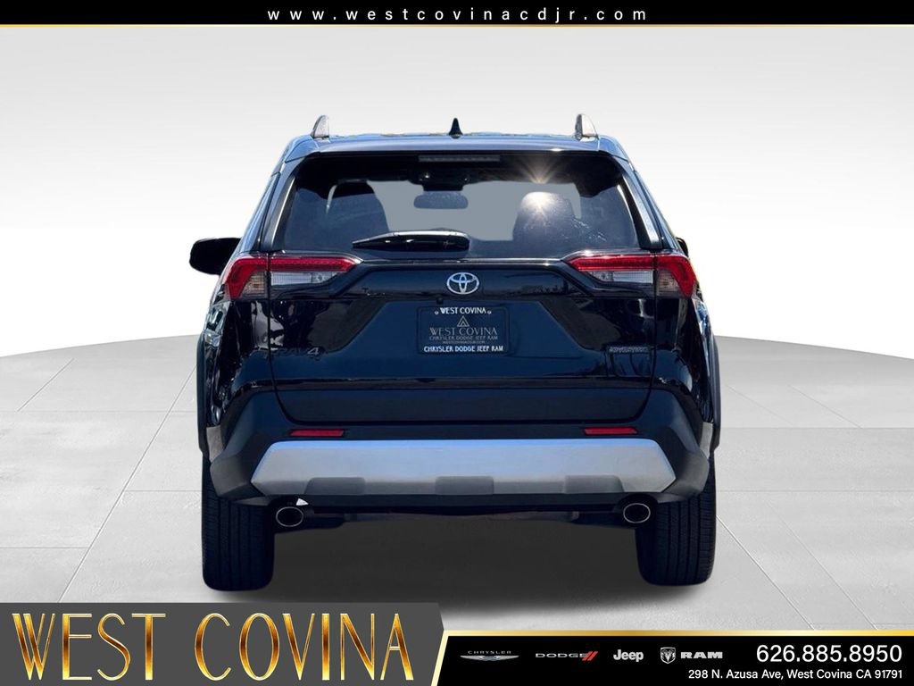 Used 2024 Toyota RAV4 Adventure AWD/4WD image 9