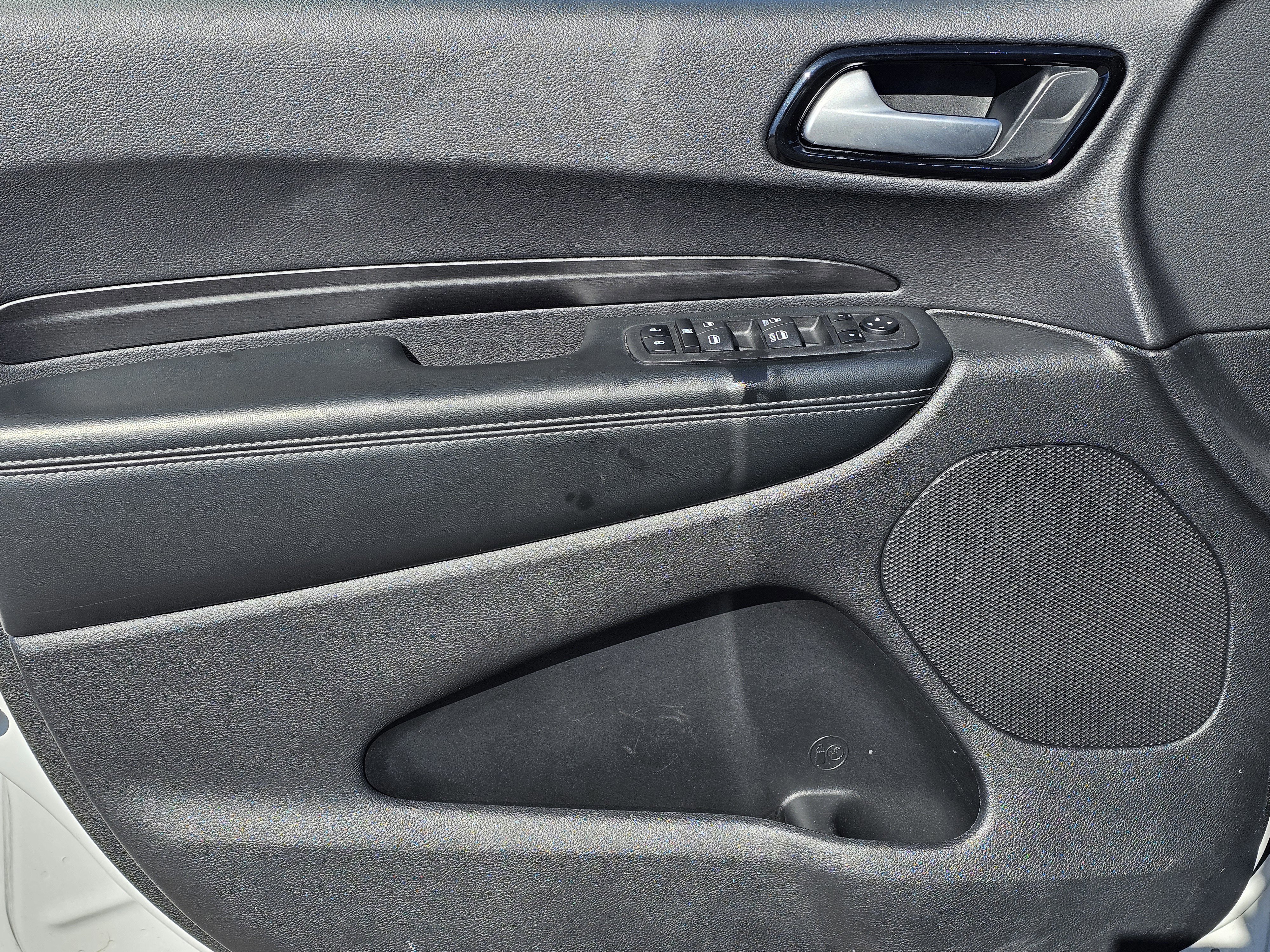 Used 2024 Dodge Durango SXT image 15