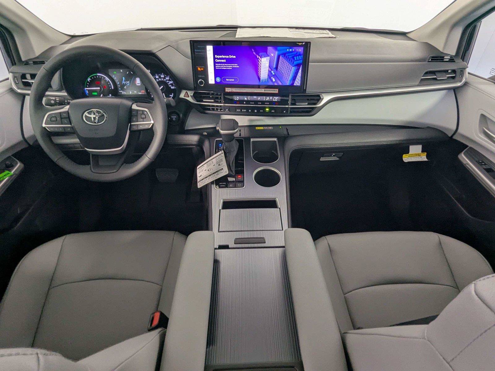 New 2026 Toyota Sienna XLE FWD image 26