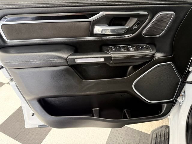 Used 2022 RAM 1500 Laramie AWD/4WD image 16