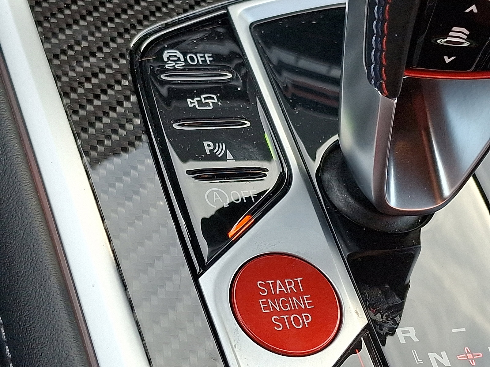 Used 2022 BMW M8 Competition w/ M Carbon Exterior Package image 25