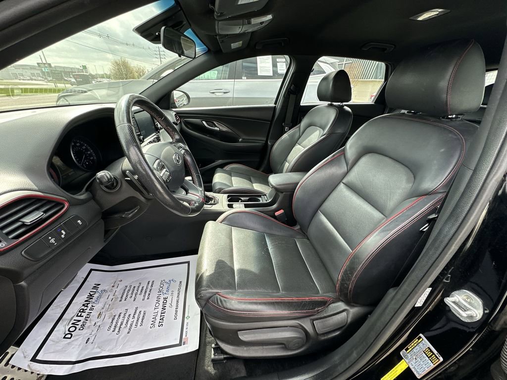 Used 2018 Hyundai Elantra GT Sport image 11