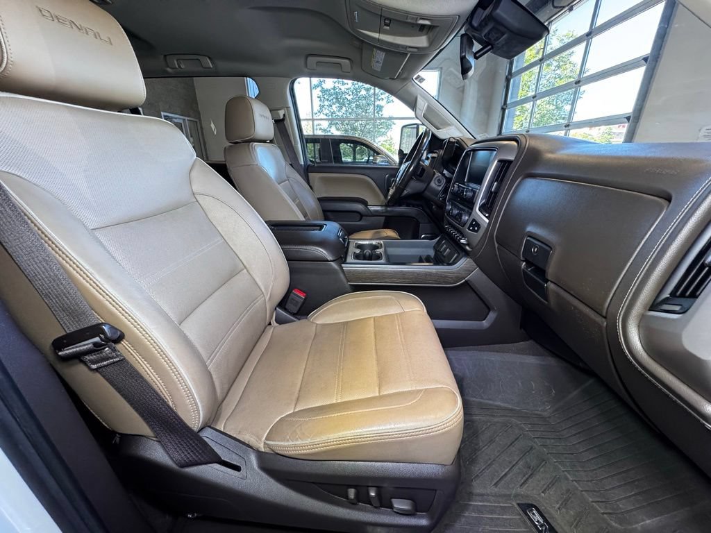 Used 2019 GMC Sierra 2500 Denali w/ Duramax Plus Package AWD/4WD image 47