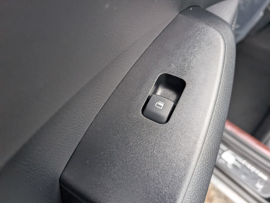 New 2026 Kia Seltos S AWD/4WD image 11