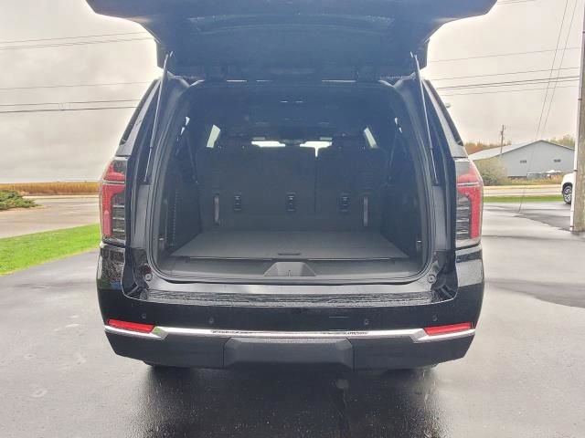 New 2026 Chevrolet Suburban LS image 28