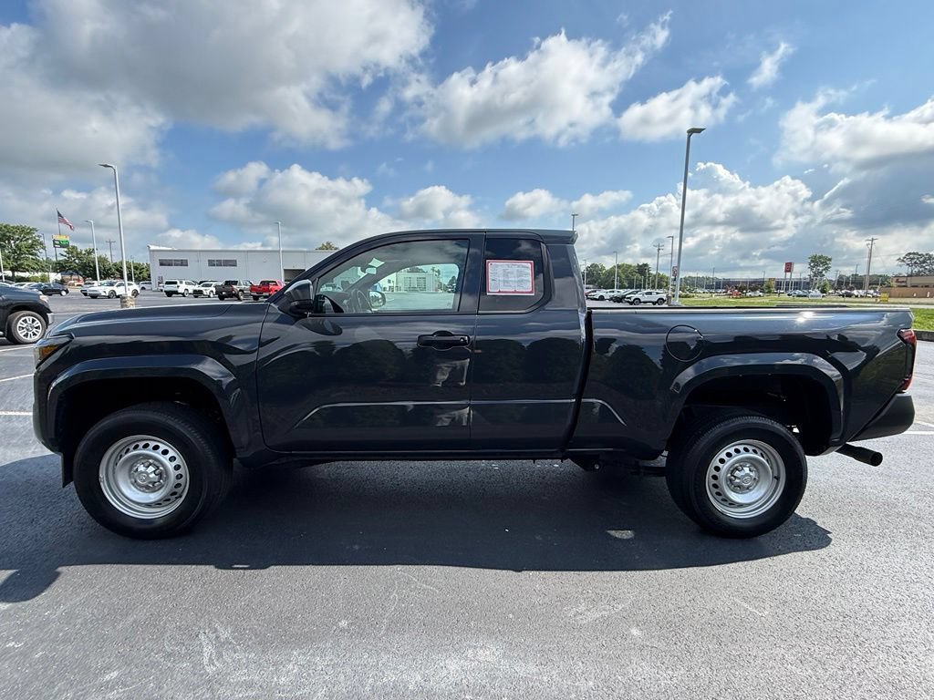 Certified 2025 Toyota Tacoma SR AWD/4WD image 5