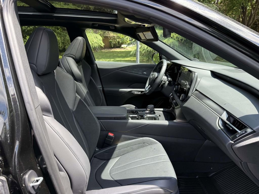 Used 2024 Lexus RX 500h F Sport w/ Convenience Package AWD/4WD image 15