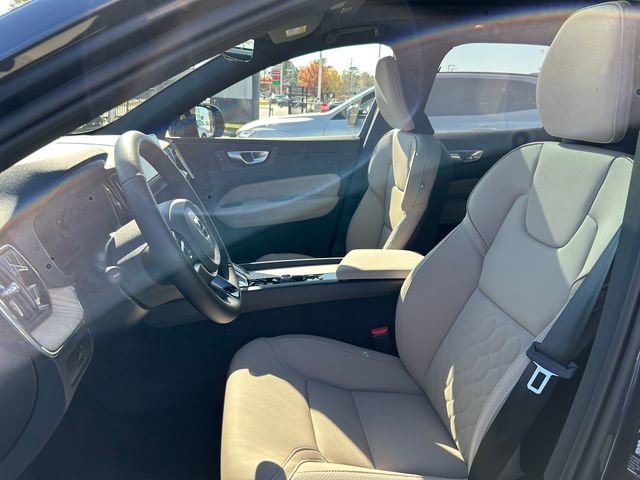 New 2026 Volvo XC60 B5 Plus w/ Climate Package image 15