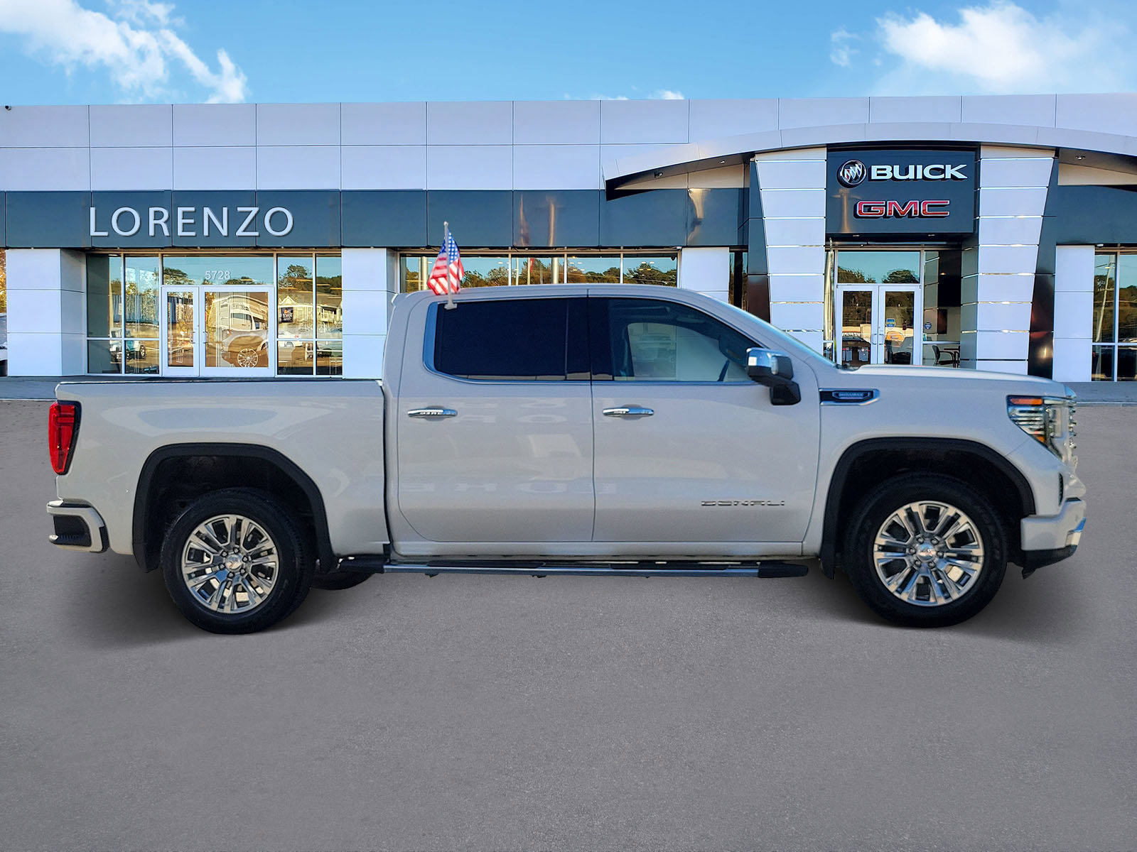 Used 2024 GMC Sierra 1500 Denali w/ Technology Package image 4