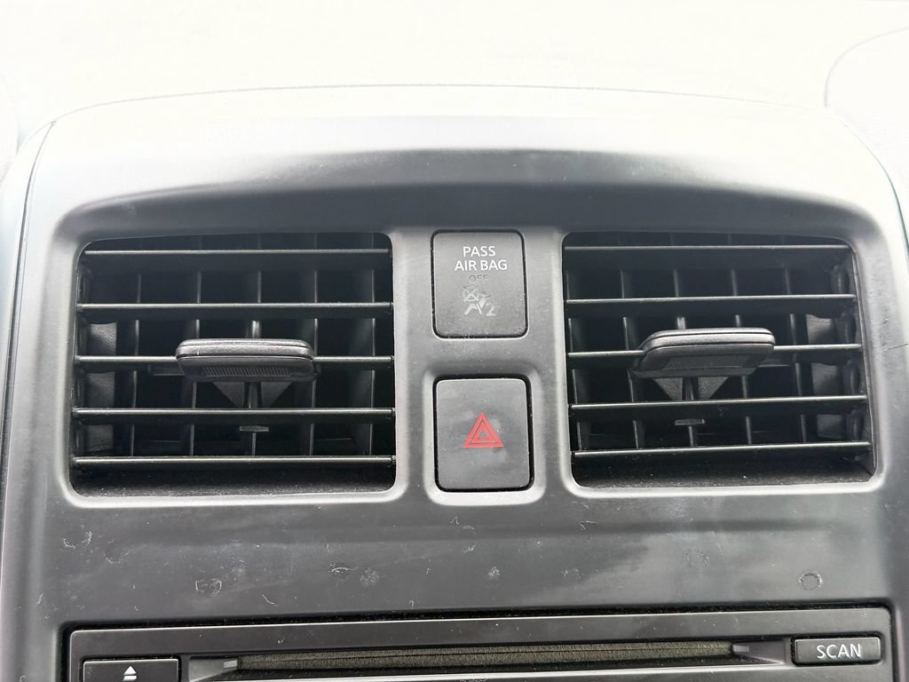 Used 2016 Nissan Versa S Plus FWD image 22