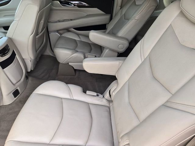 Used 2019 Cadillac Escalade ESV Luxury image 10