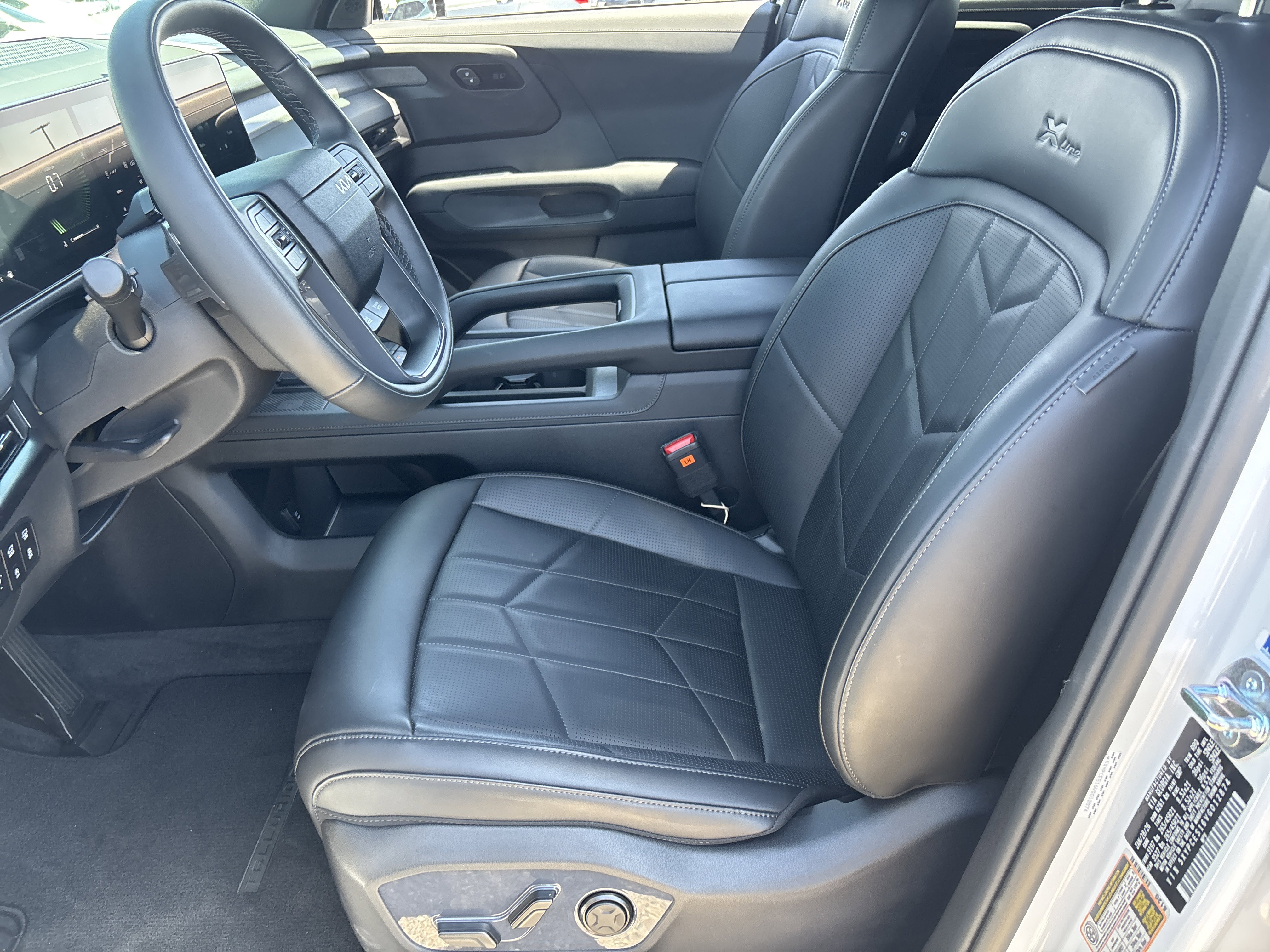 Used 2027 Kia Telluride EX X-Line AWD/4WD image 19
