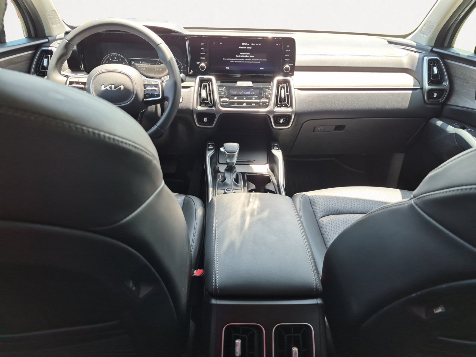 Used 2023 Kia Sorento EX w/ Panoramic Sunroof Package FWD image 3