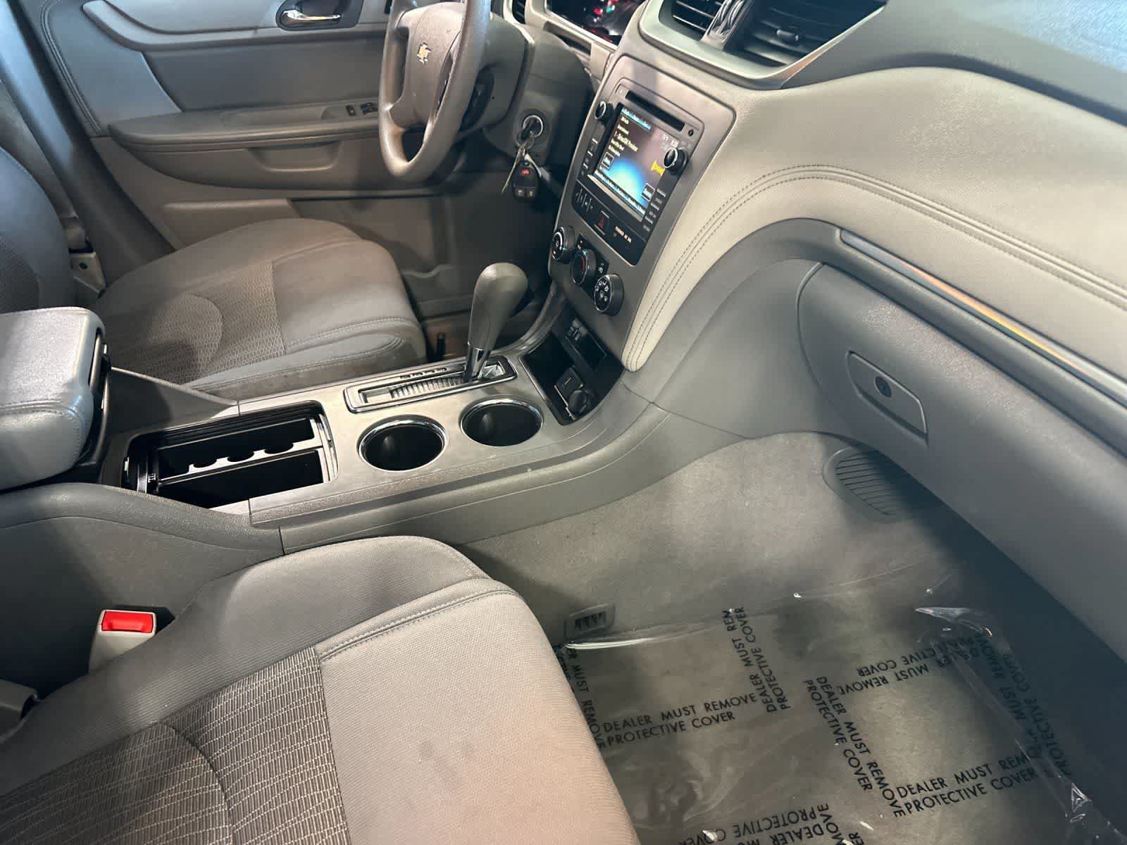Used 2017 Chevrolet Traverse LS FWD image 18