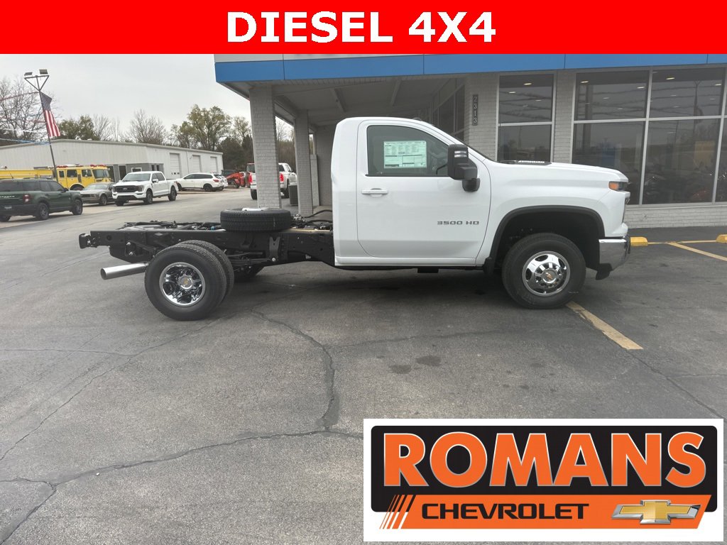 New 2025 Chevrolet Silverado 3500 LT w/ Convenience Package