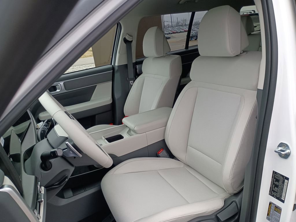 New 2026 Hyundai Santa Fe SE image 17