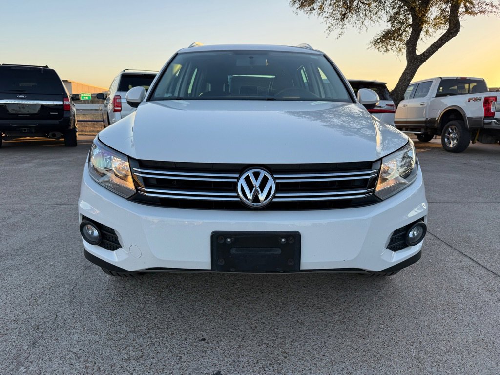 Used 2014 Volkswagen Tiguan SEL FWD image 2
