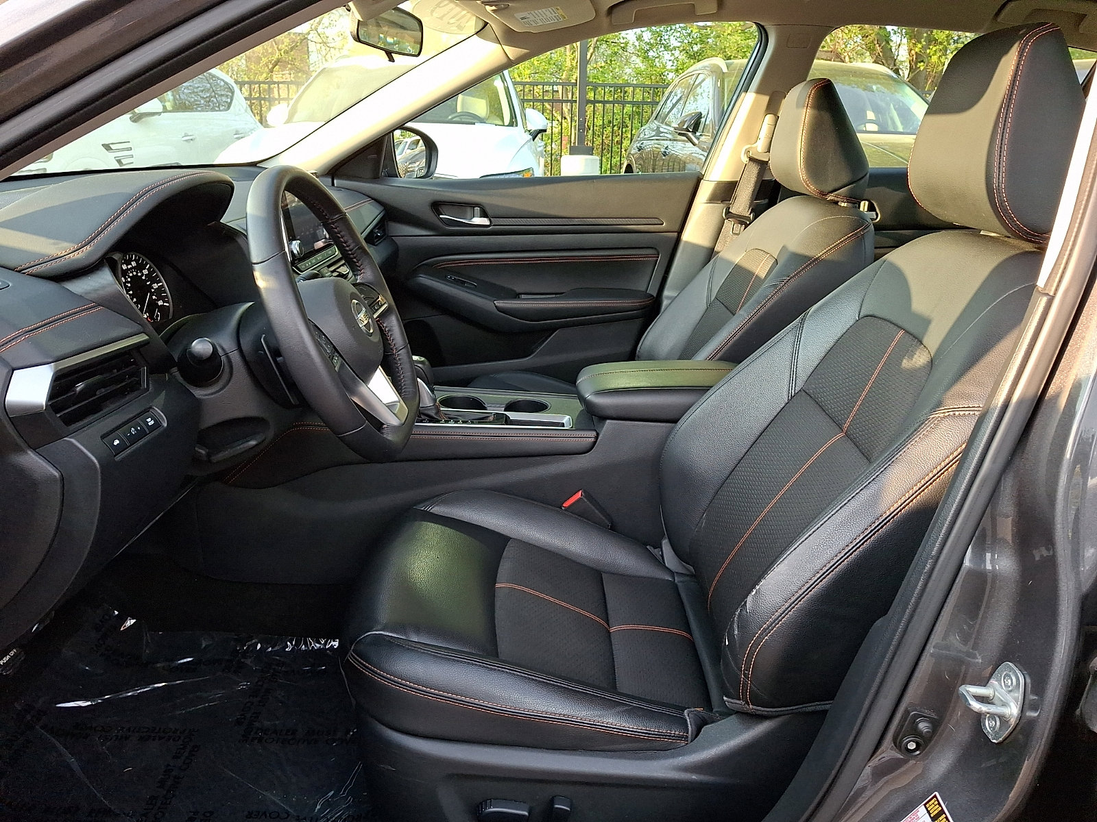 Used 2019 Nissan Altima 2.5 SR FWD image 14