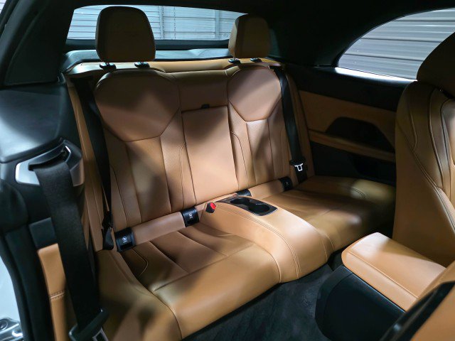 Used 2024 BMW 430i xDrive Convertible w/ Convenience Package image 17