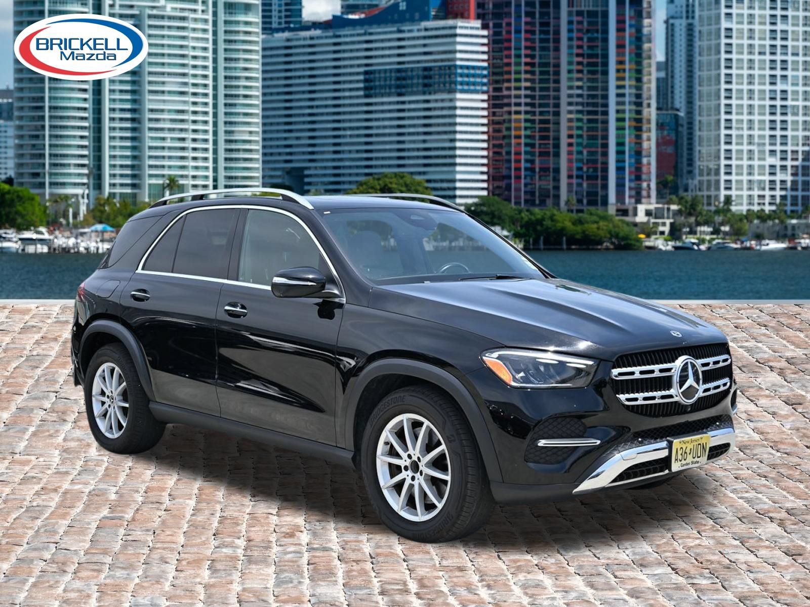 Used 2024 Mercedes-Benz GLE 450e 4MATIC image 3