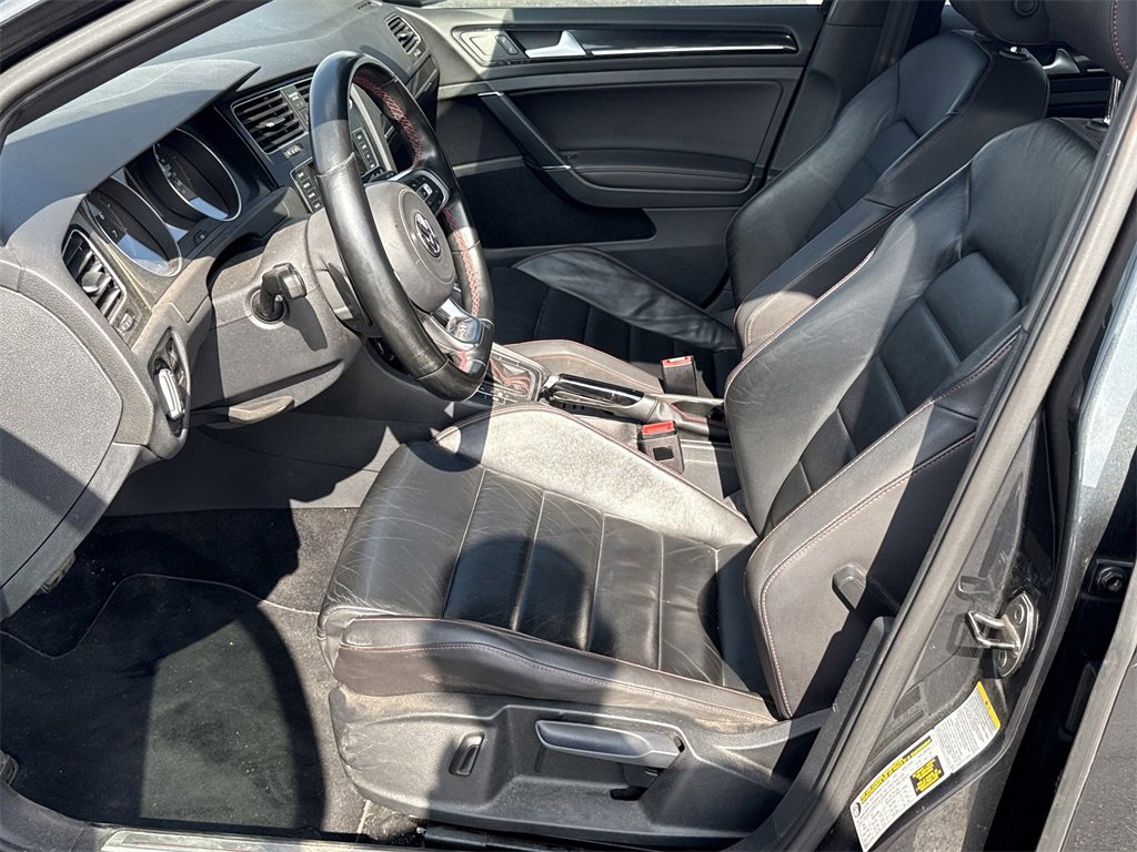 Used 2015 Volkswagen GTI SE w/ Lighting Package (SEL) image 12