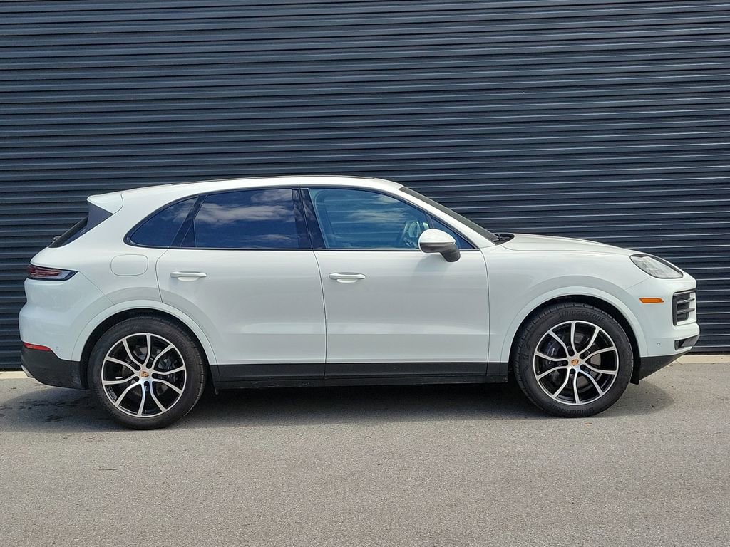 New 2025 Porsche Cayenne image 8