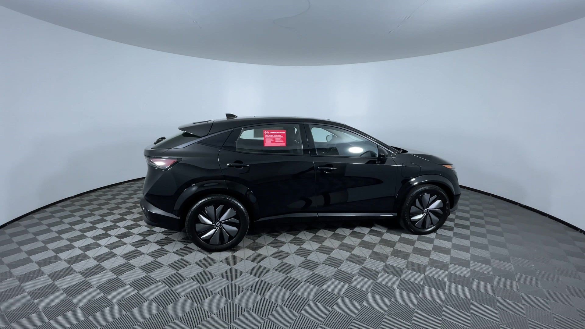 Certified 2024 Nissan Ariya AWD image 9