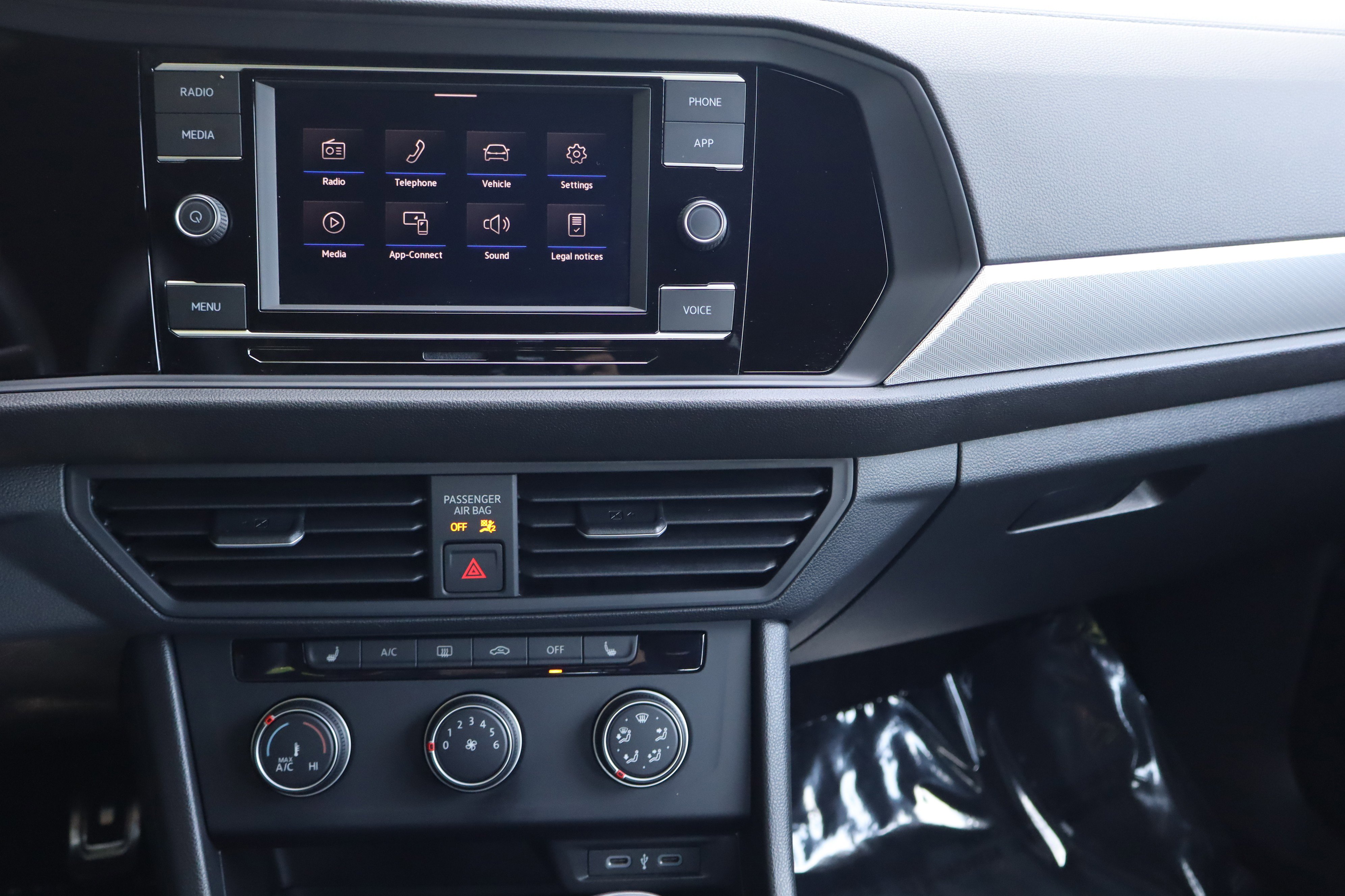 Used 2024 Volkswagen Jetta Sport FWD image 19
