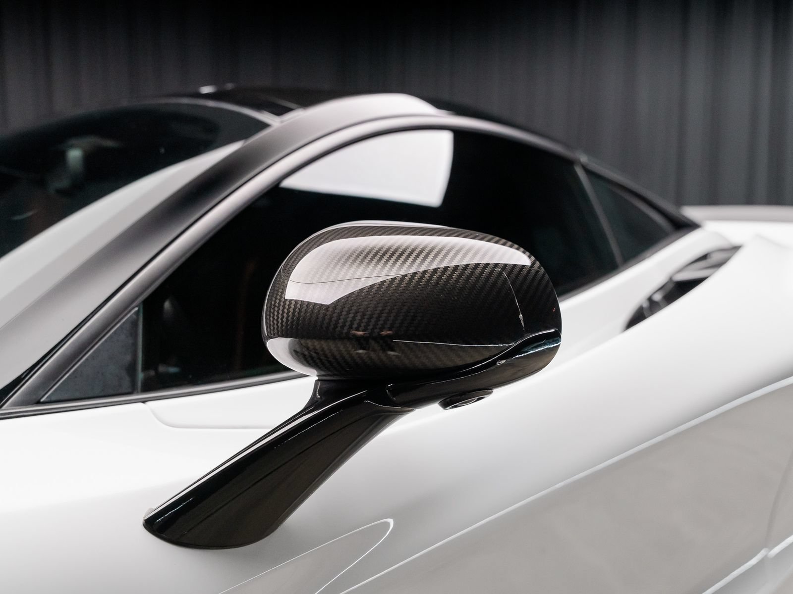 Used 2019 McLaren 720S Performance RWD image 5