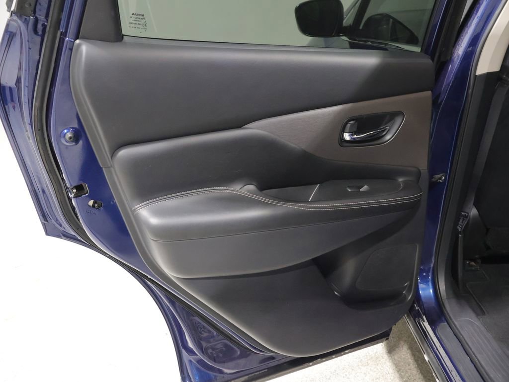 Used 2022 Nissan Murano S AWD/4WD image 19