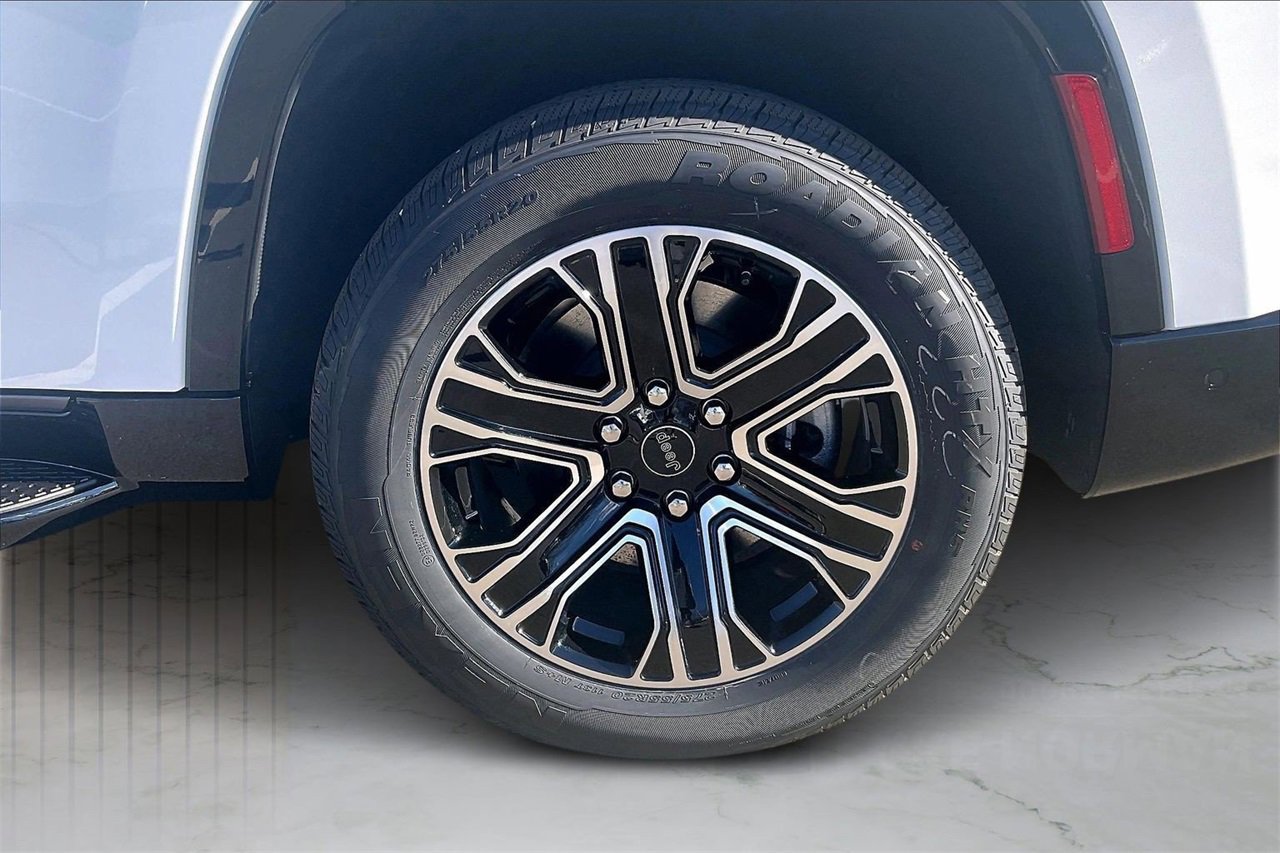 New 2026 Jeep Grand Wagoneer w/ Premium Group I image 37