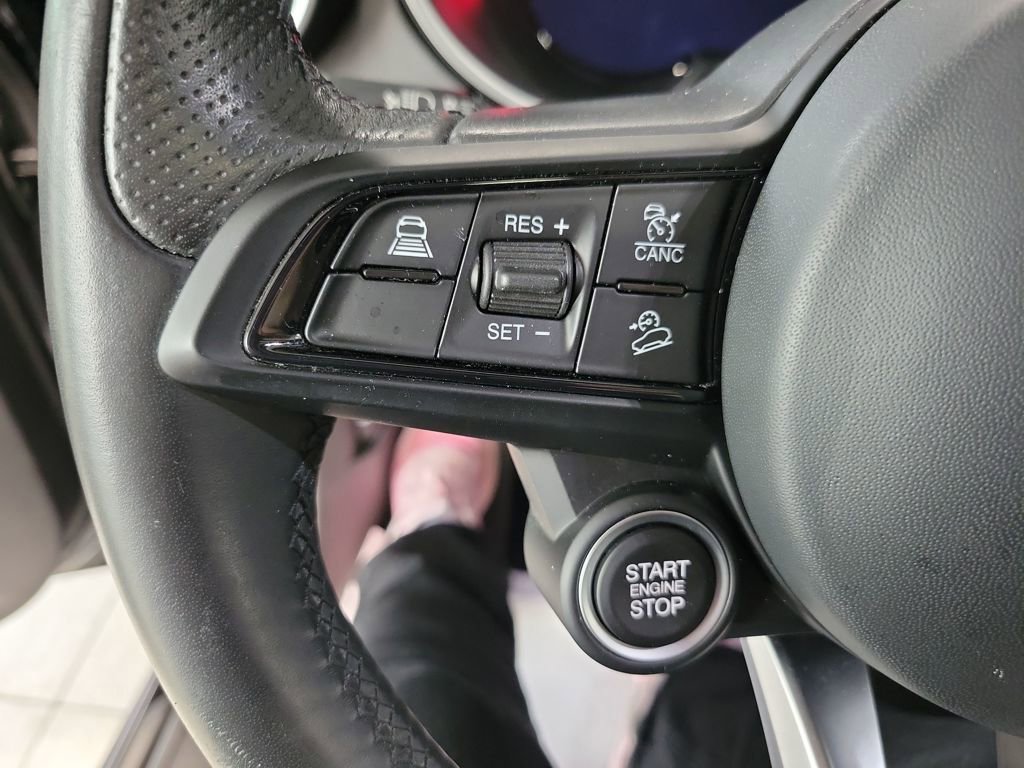 Used 2024 Alfa Romeo Stelvio Ti image 45