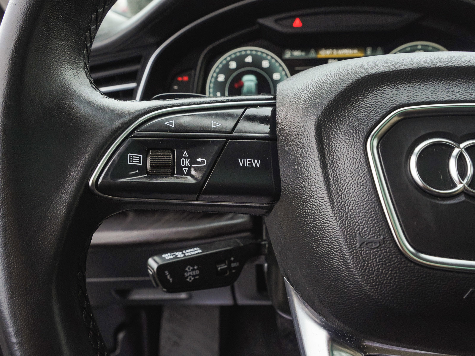 Used 2022 Audi Q8 Prestige w/ Prestige Package image 21