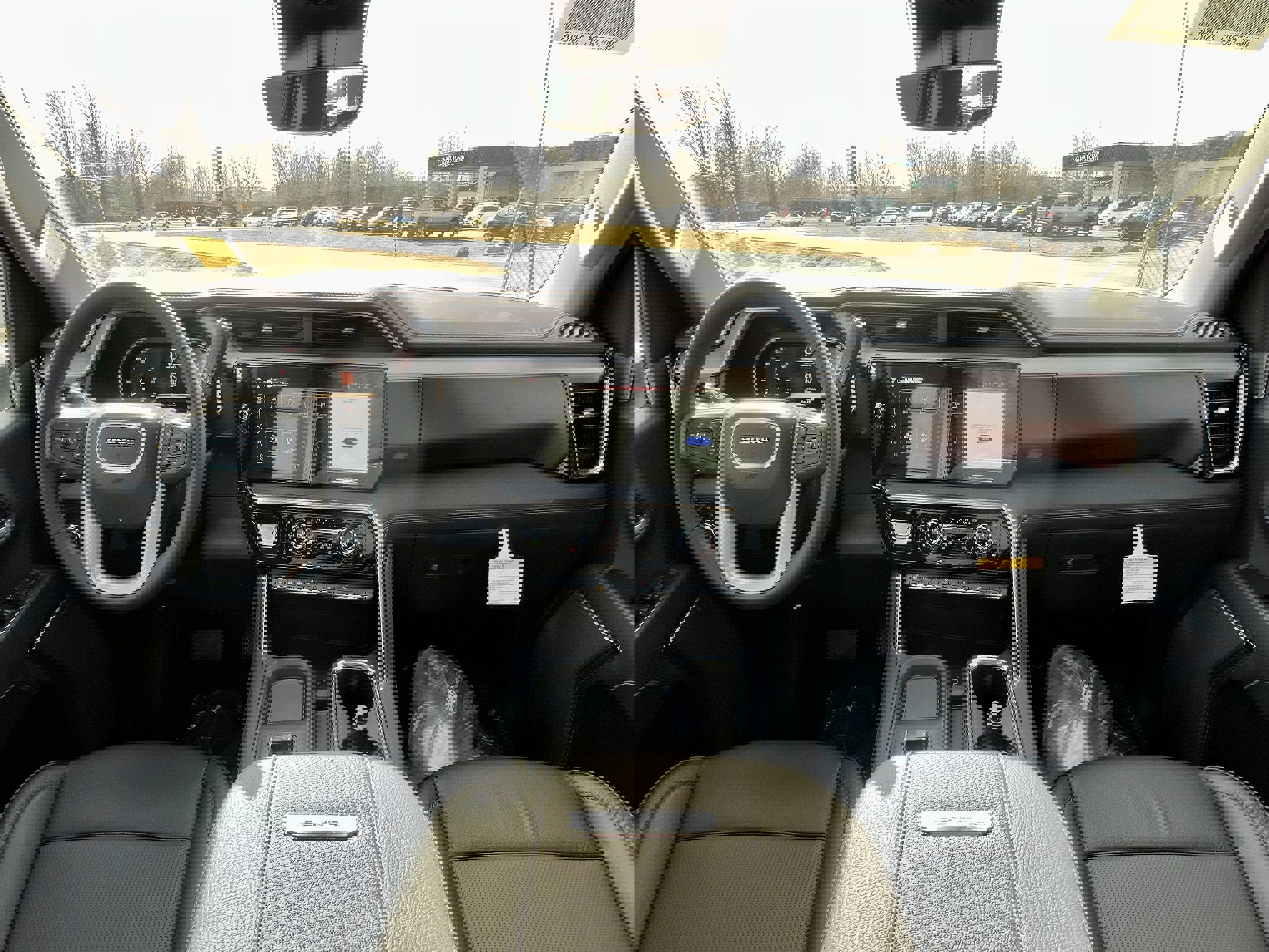 New 2026 GMC Sierra 3500 Denali w/ Denali Reserve Package image 32