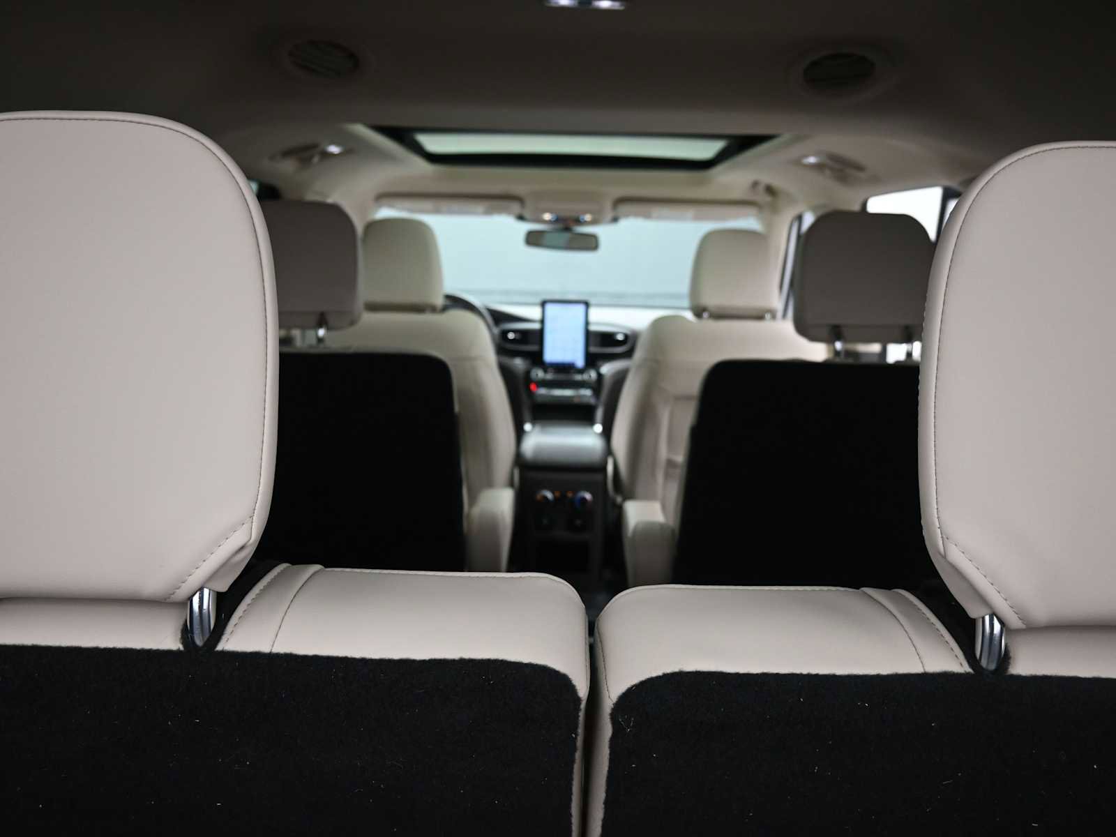 Used 2021 Ford Explorer Platinum w/ Equipment Group 601A image 24