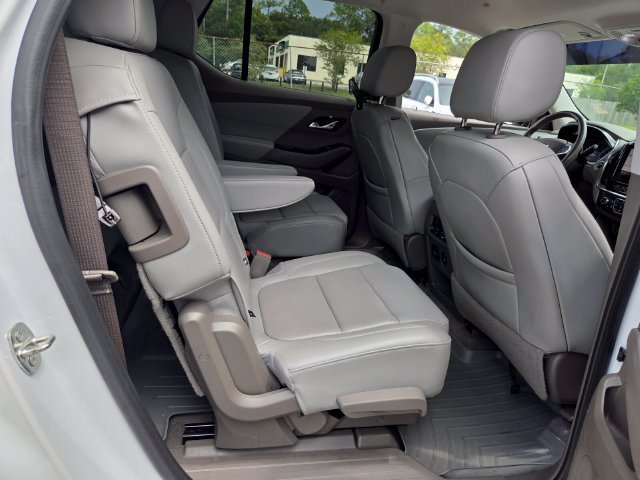 Used 2020 Chevrolet Traverse Premier FWD image 23