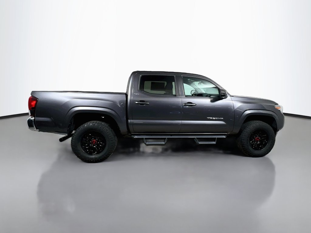 Used 2023 Toyota Tacoma SR5 RWD image 2