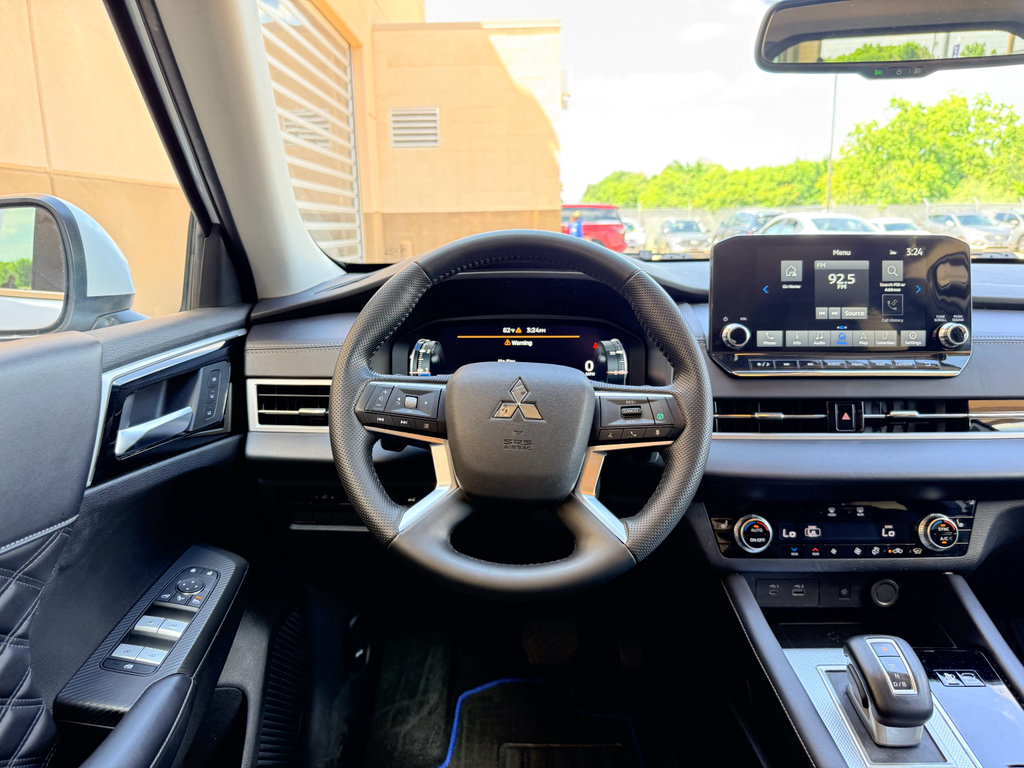 Used 2024 Mitsubishi Outlander SEL AWD/4WD image 14