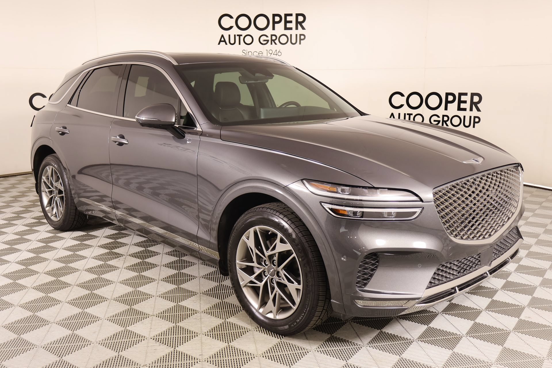 Used 2022 Genesis GV70 2.5T w/ Advanced Package