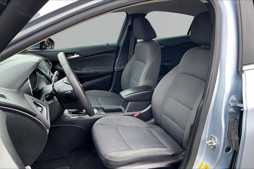 Used 2017 Chevrolet Cruze LT w/ Convenience Package image 25