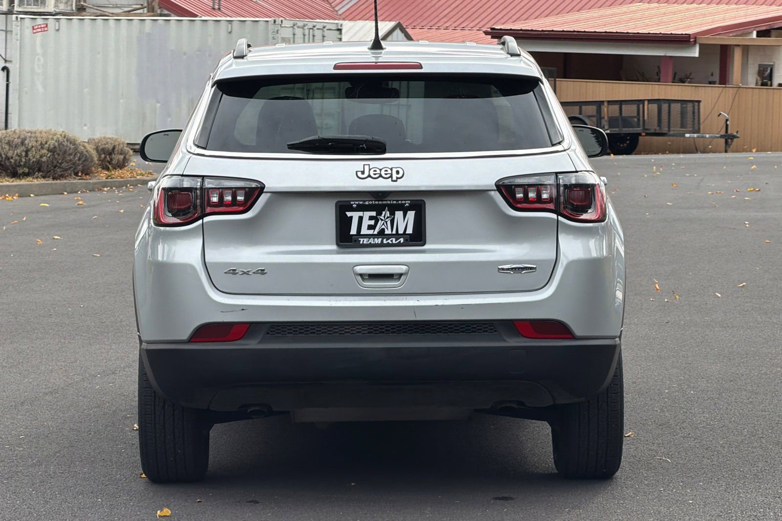 Used 2024 Jeep Compass Latitude image 5