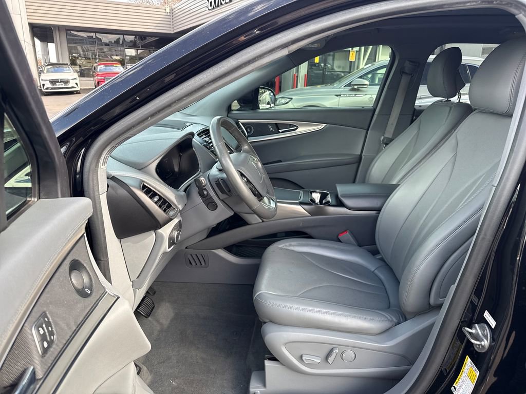 Certified 2019 Lincoln Nautilus Reserve AWD/4WD image 13