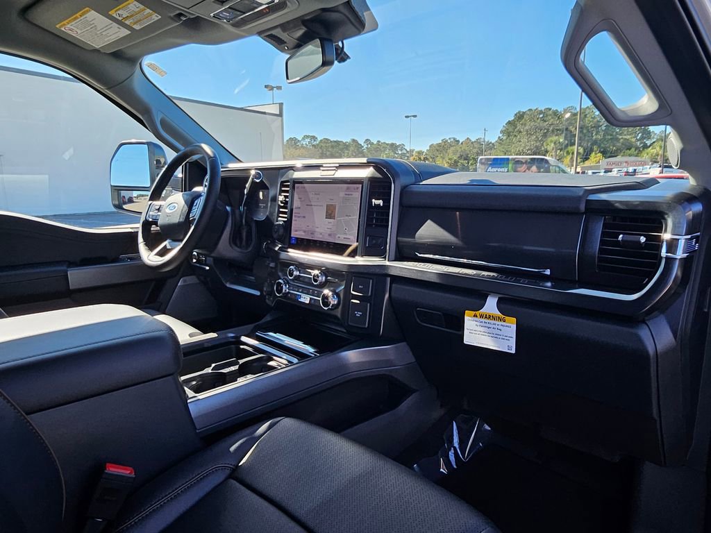 New 2026 Ford F250 Lariat w/ Black Appearance Package image 29