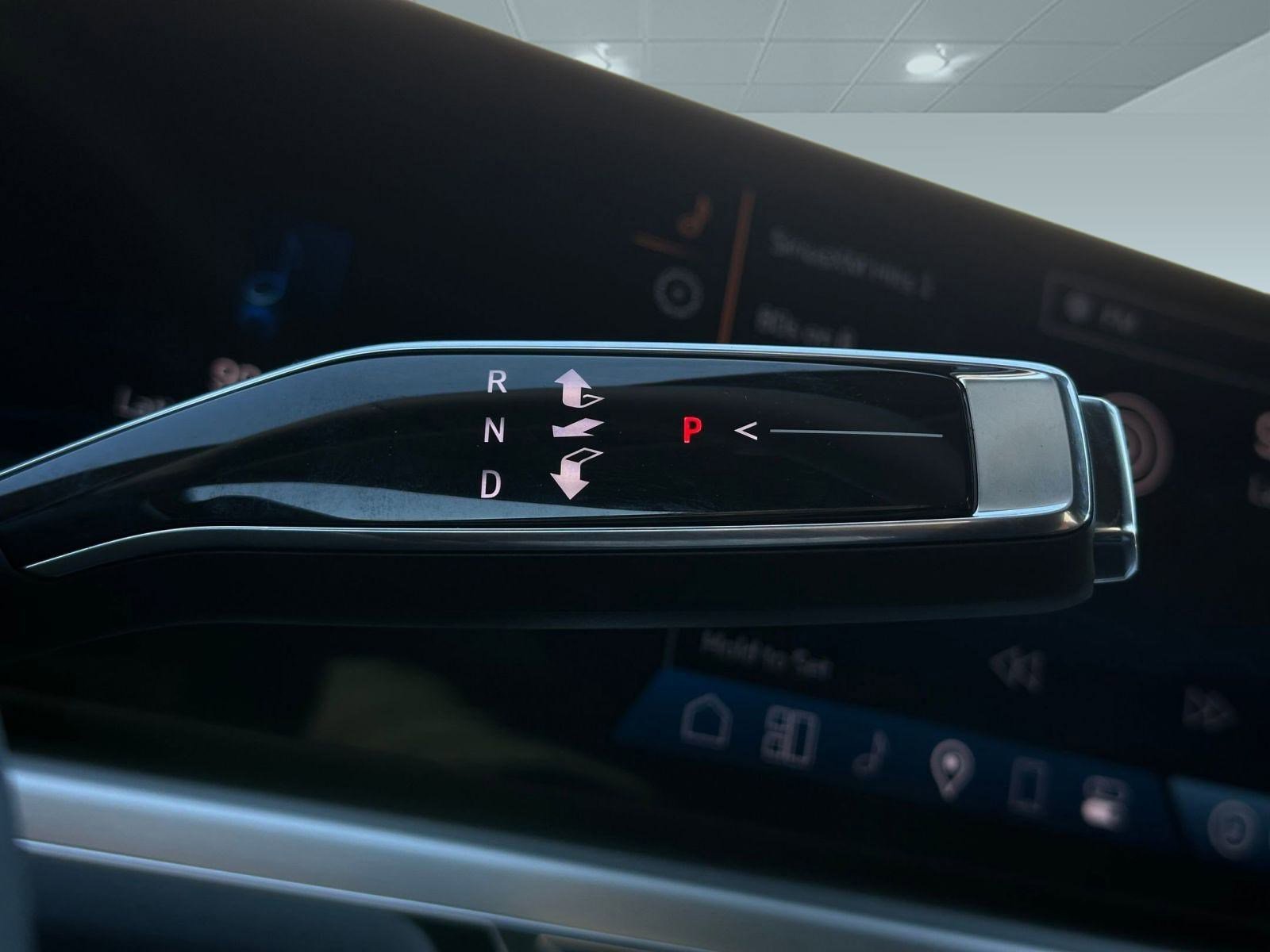 New 2026 Cadillac Lyriq Sport image 16