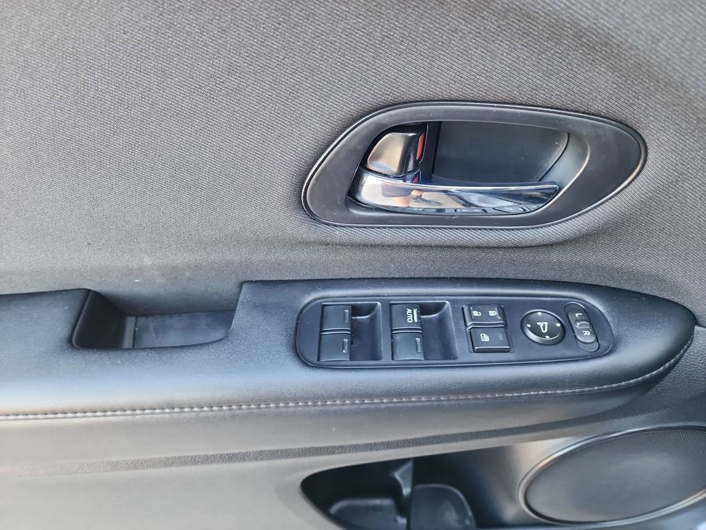 Used 2022 Honda HR-V Sport image 12